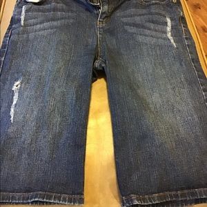 Simply Vera wang long shorts